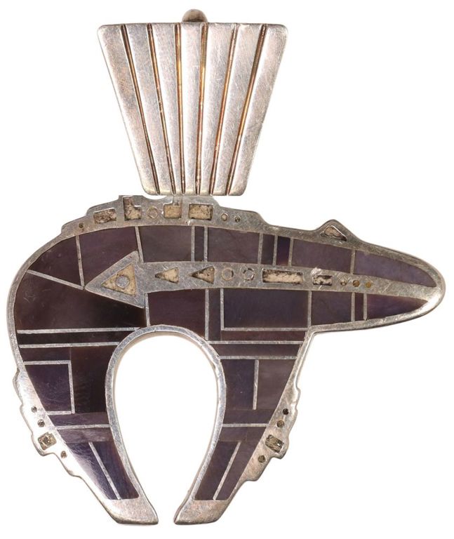 Silver heartline bear pendant