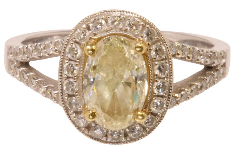 18k gold light yellow diamond ring