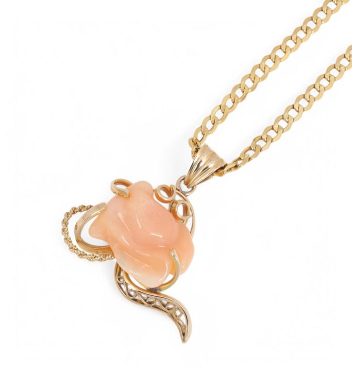 Gold opal pendant necklace