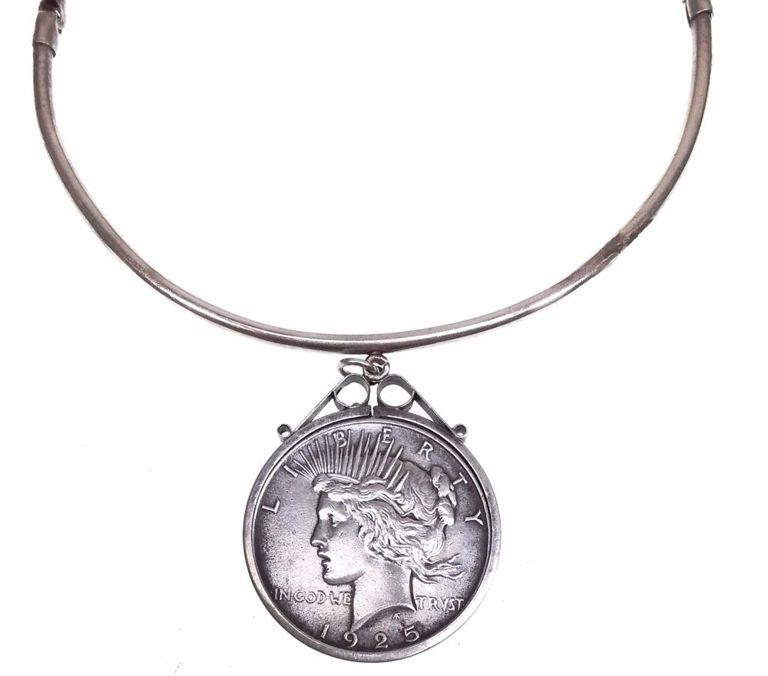 Silver collar necklace