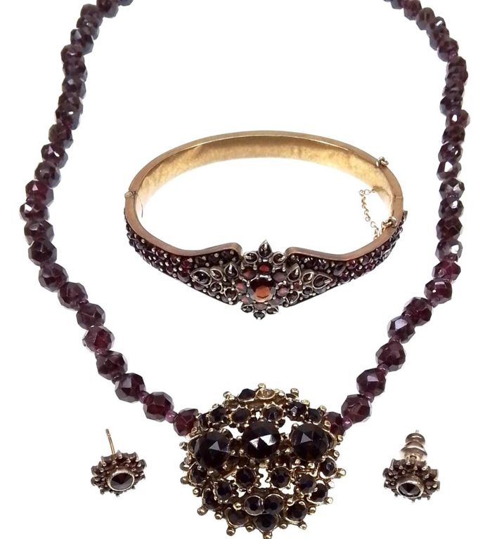 Gold gilt garnet jewelry set