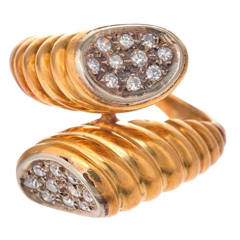 18k gold diamond ring