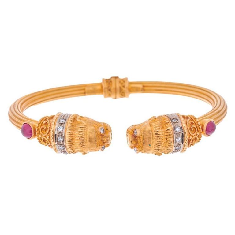 18k gold diamond ruby lion bangle
