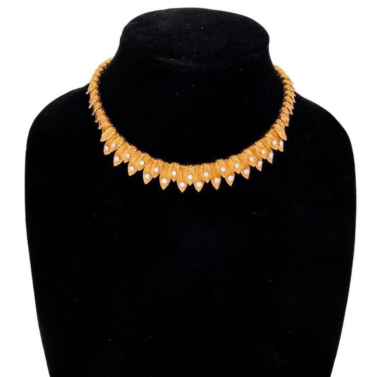 18k gold diamond feather necklace