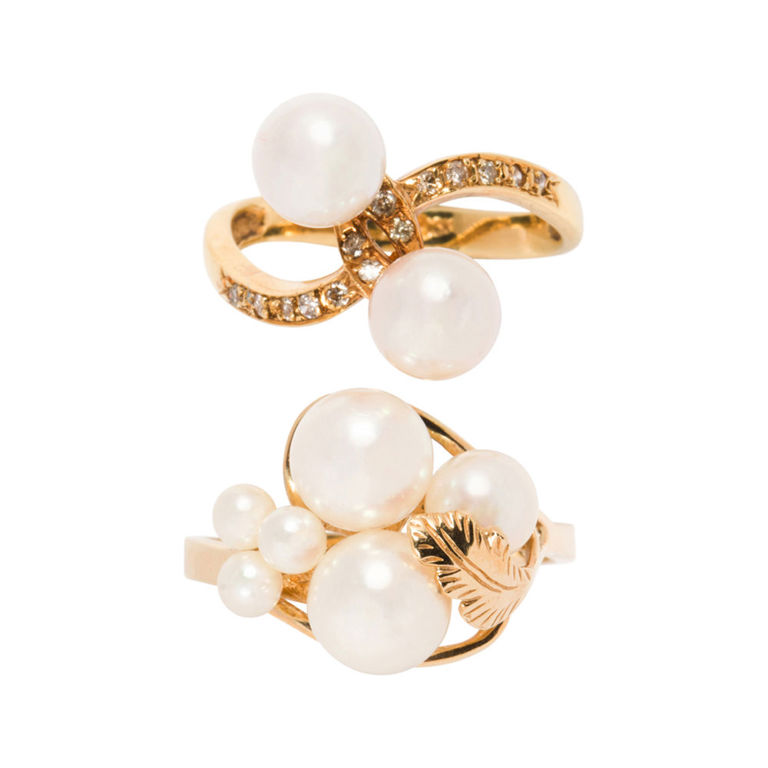 Gold cultured pearl and diamond ring set