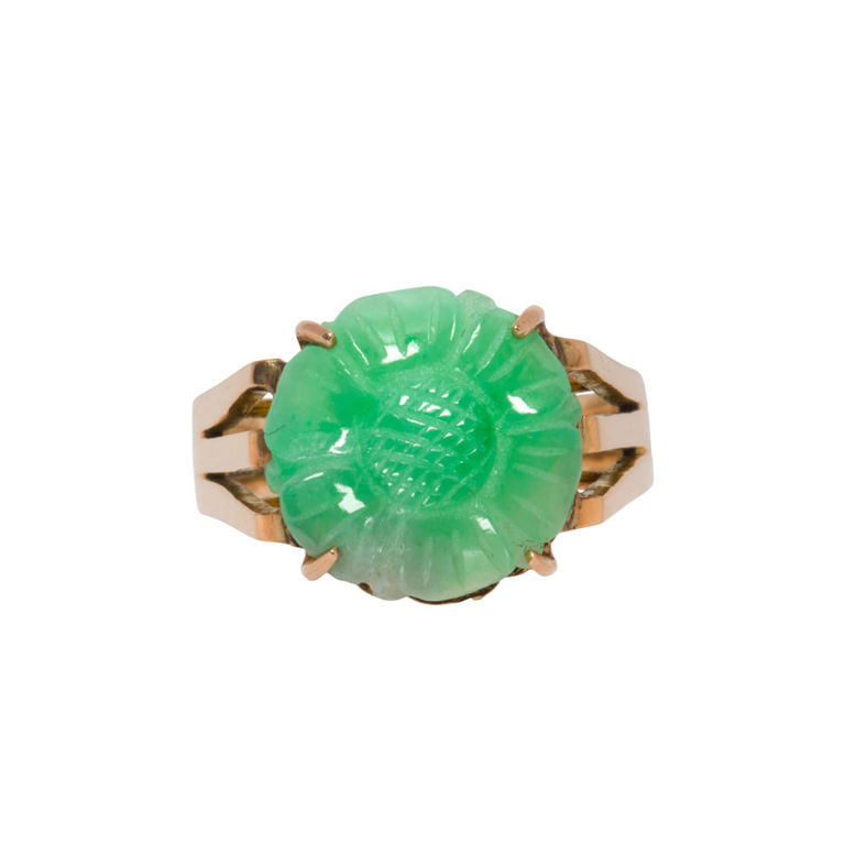 14k gold carved jade ring