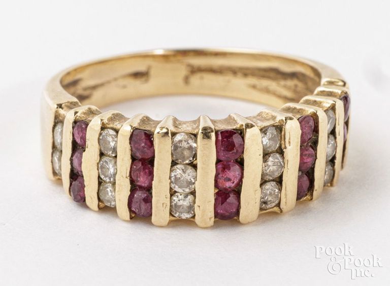 14k yellow gold diamond and ruby ring