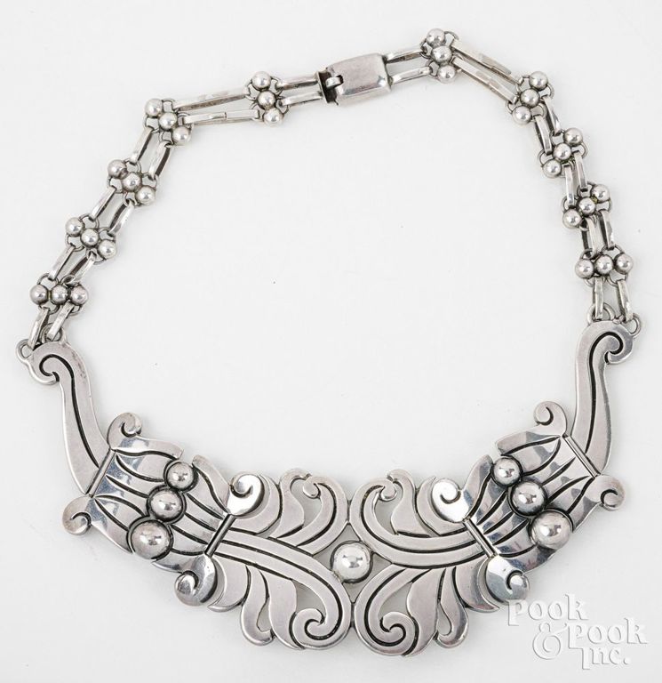 940 silver necklace