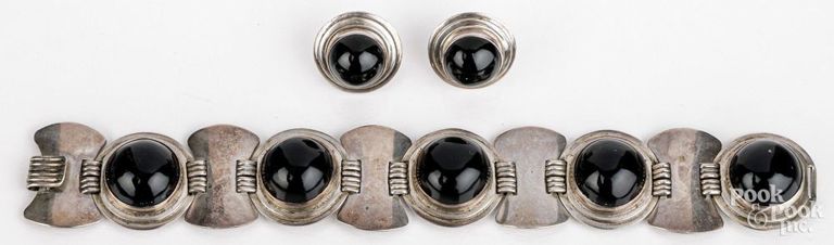 Silver and onyx bracelet and matching earrings
