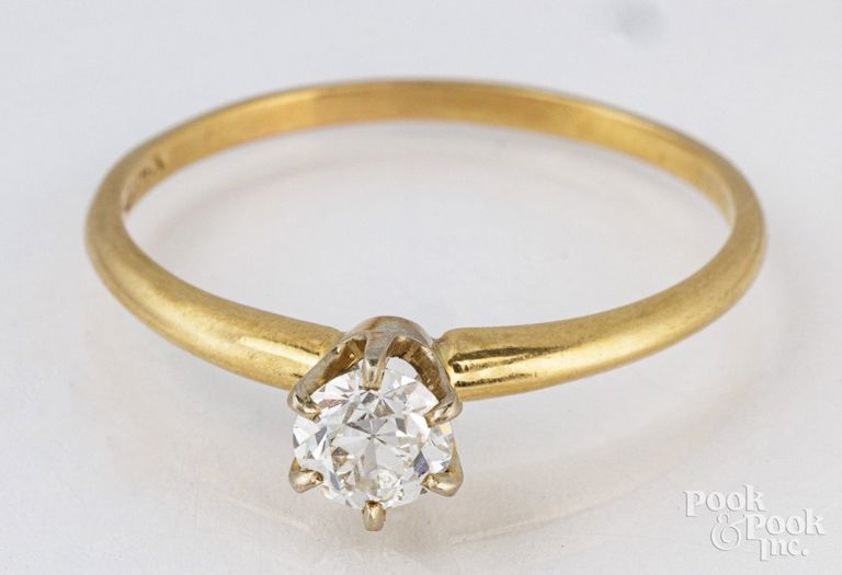 14k yellow gold diamond solitaire ring
