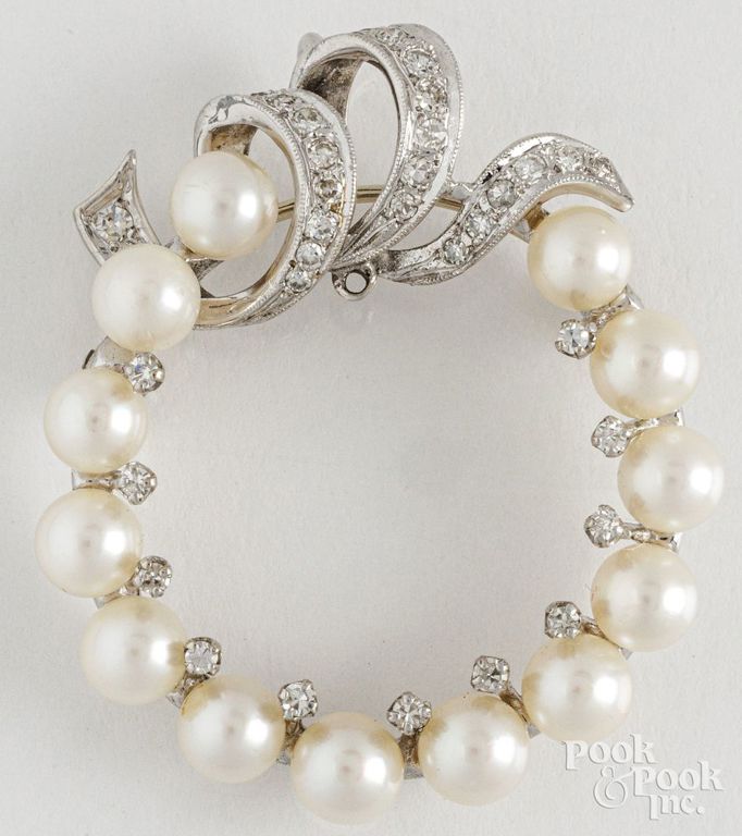 14k yellow gold pearl and diamond brooch