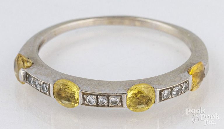 14k white gold sapphire and diamond ring