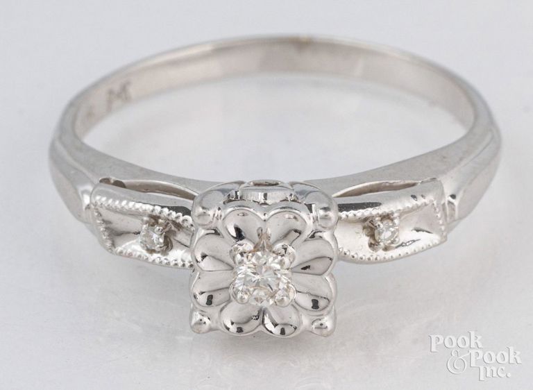 14k white gold diamond ring
