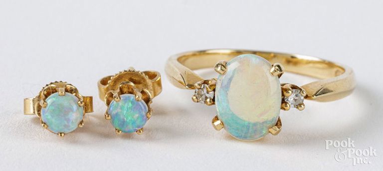 14k yellow gold opal ring and earrings