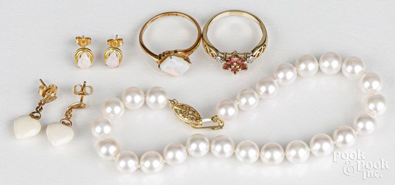 Gold jewelry set