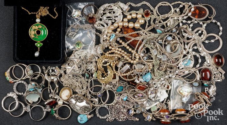 Silver jewelry set