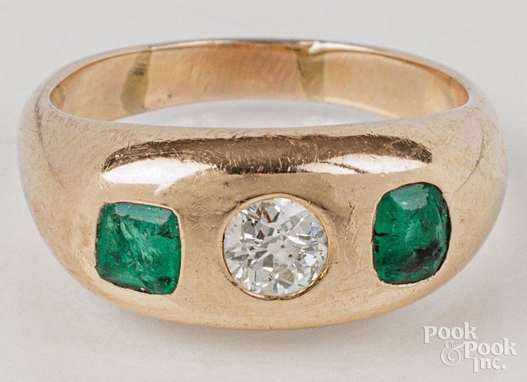 14k yellow gold diamond and emerald ring