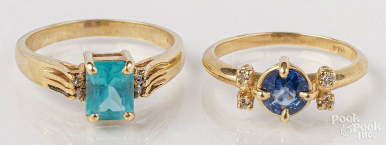 Two 14k yellow gold rings