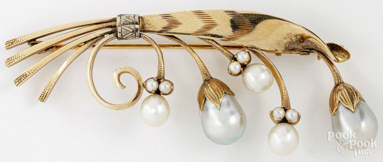 14k gold pearl brooch