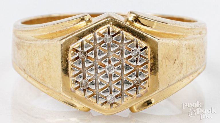 14k yellow gold diamond ring