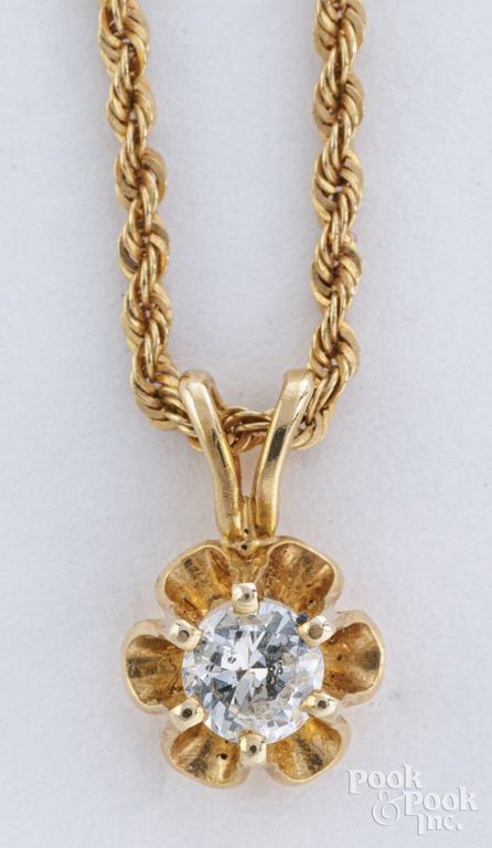 14k yellow gold necklace with diamond pendant