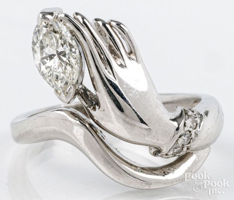 14k white gold diamond hand ring