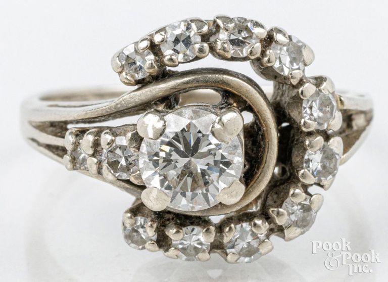 14k white gold diamond ring