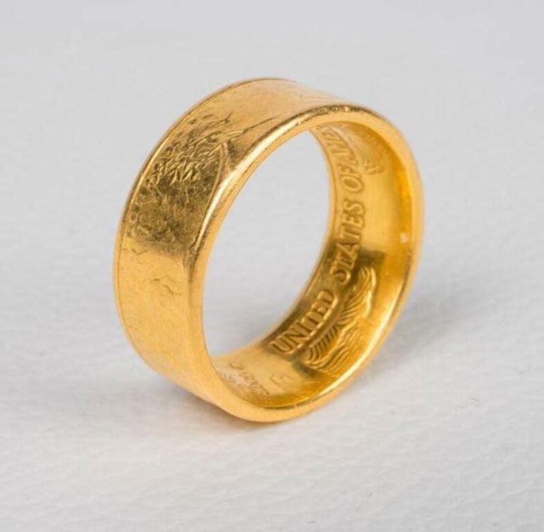 22k gold ring
