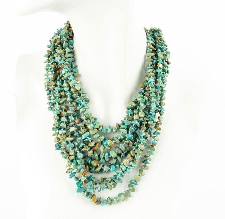Beaded turquoise necklace