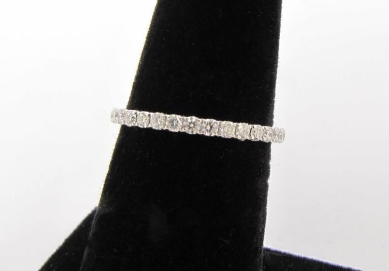 18k White Gold Diamond Eternity Band