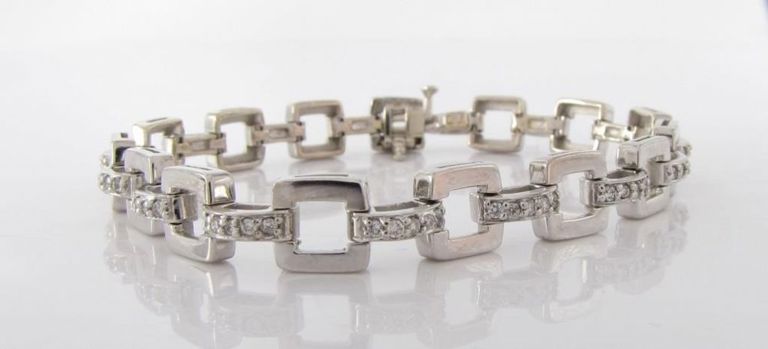 14k White Gold Diamond Link Bracelet