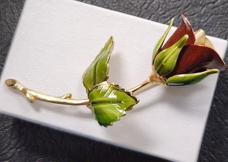 Gold Plate Rose Brooch and Heart Earrings
