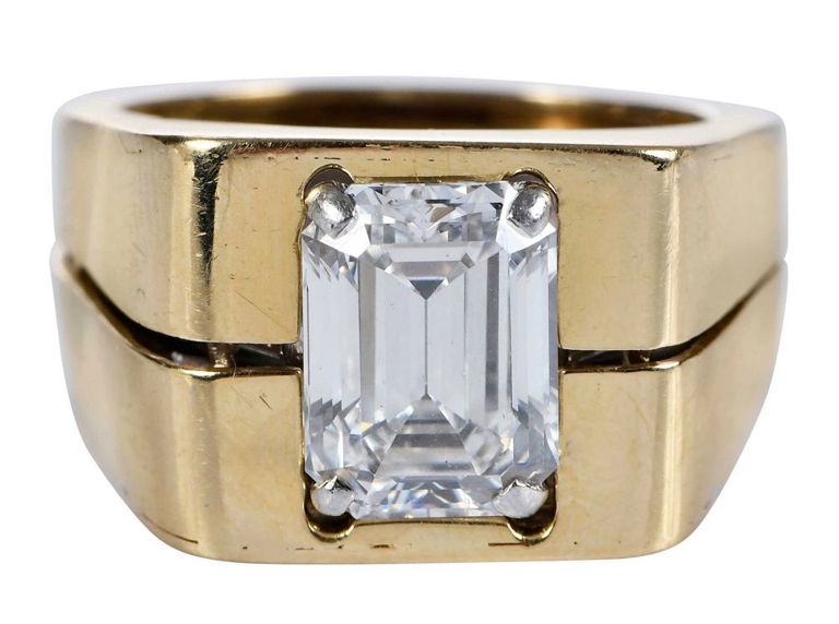 Platinum Emerald Cut Diamond Ring