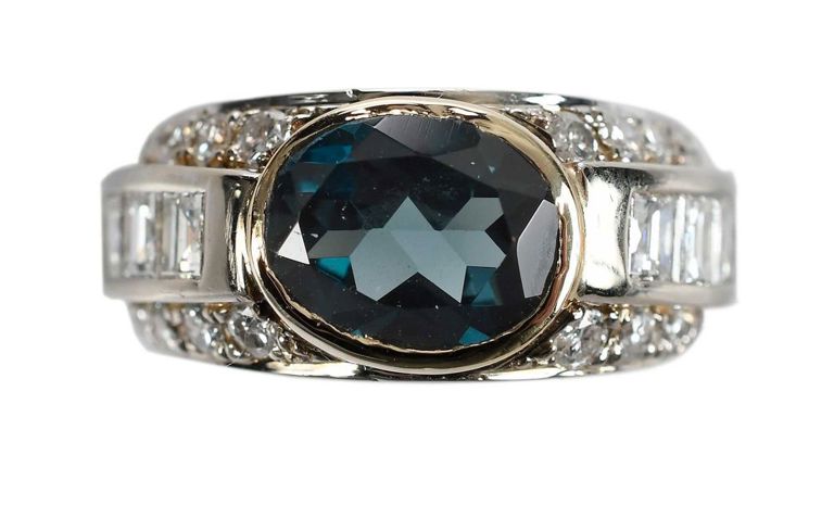 18k Gold and Diamond Ring