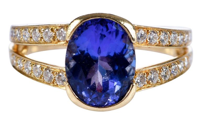 18k Gold Tanzanite and Diamond Ring