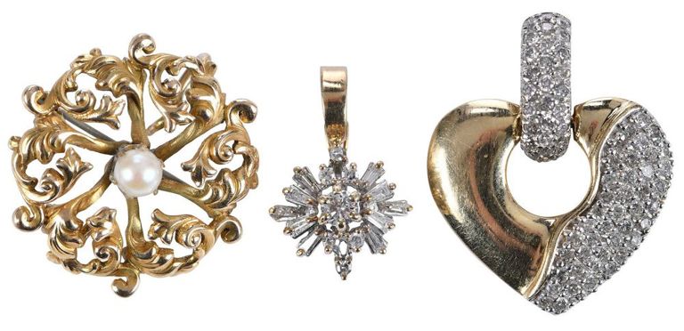 14k Gold Diamond and Pearl Pendant Set