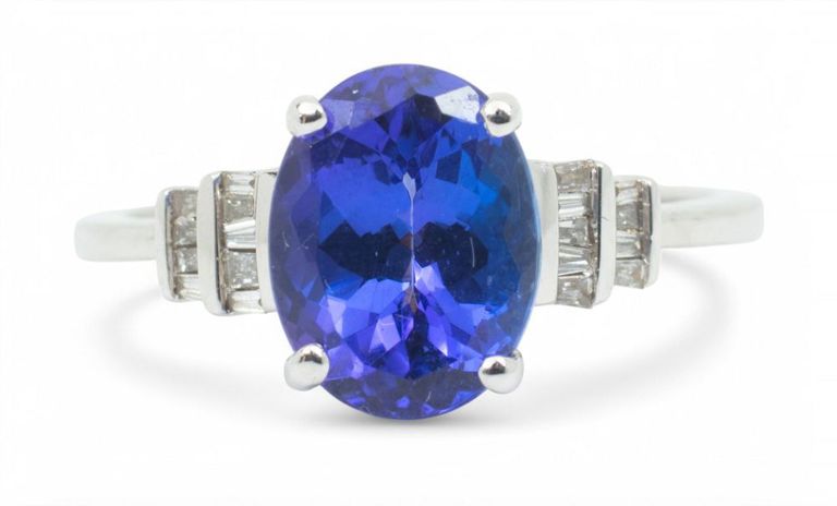 18k White Gold Tanzanite and Diamond Ring