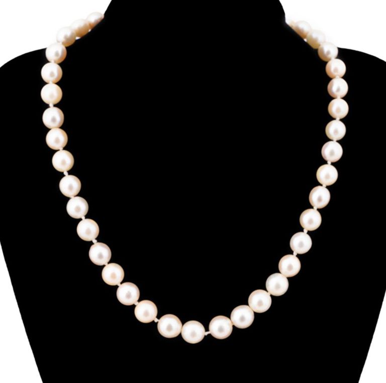 Pearl Necklace With 14k White Gold Diamond Clasp