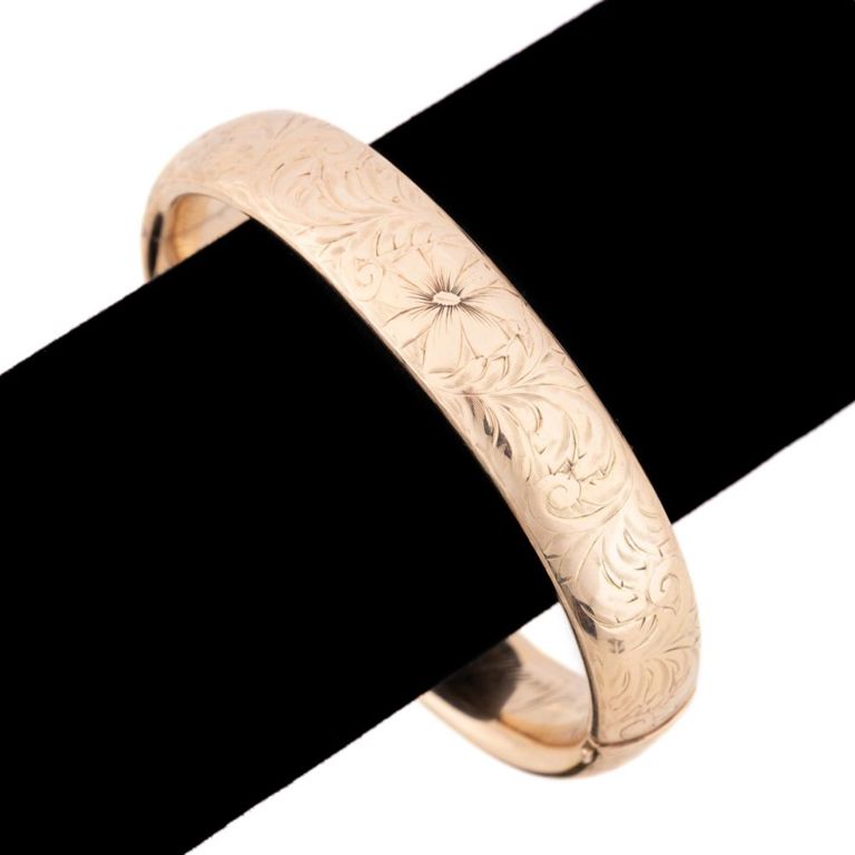 14k Yellow Gold Bangle Bracelet