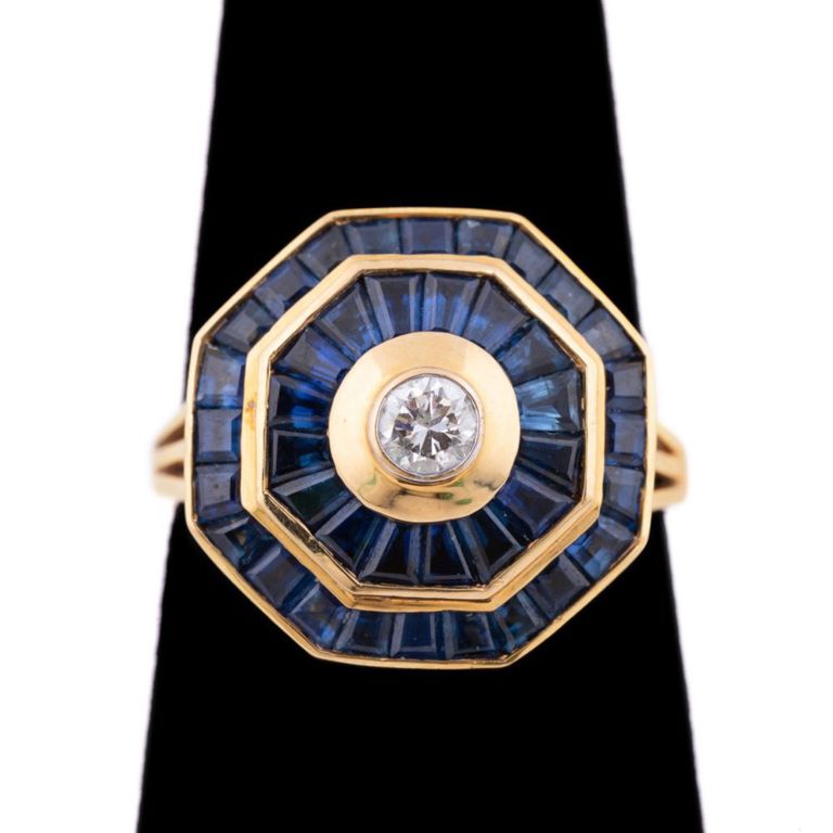 18k Yellow Gold Sapphire and Diamond Ring