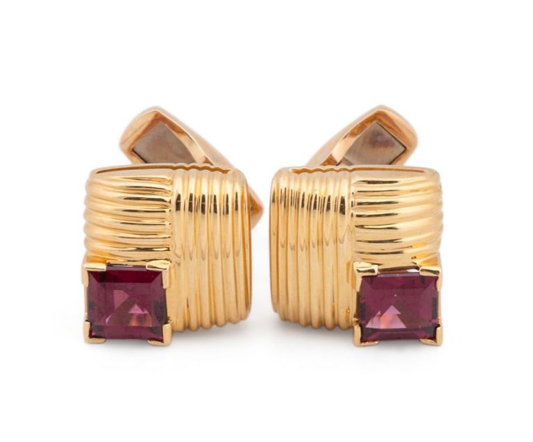 18k Yellow Gold Garnet Cufflinks