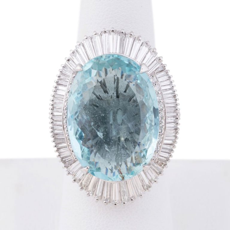 900 Platinum Aquamarine and Diamond Ring