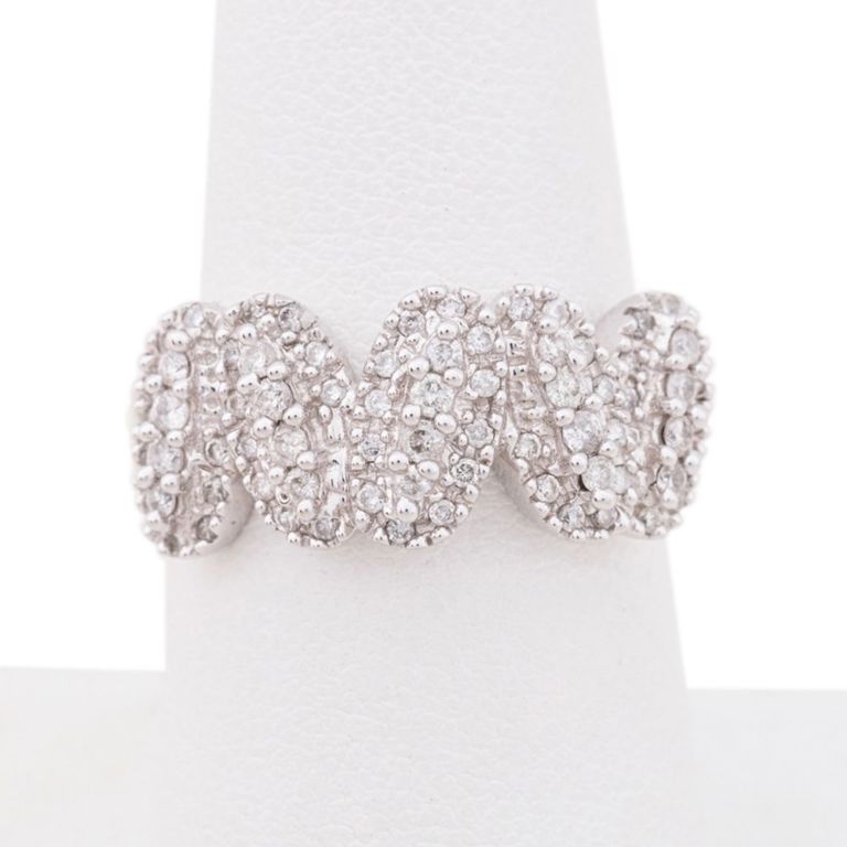 18k White Gold Diamond Cocktail Ring
