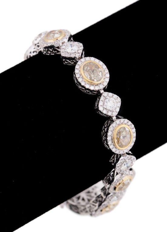 18k White Gold Diamond Link Bracelet