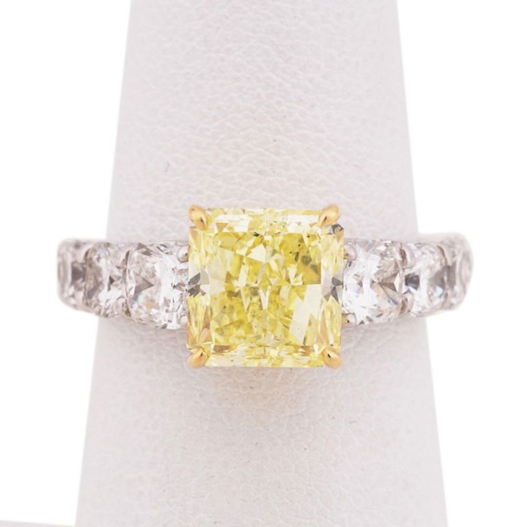 Platinum and 18k Yellow Gold Diamond Ring