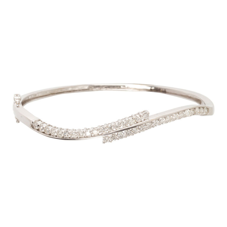 14k White Gold Diamond Bangle