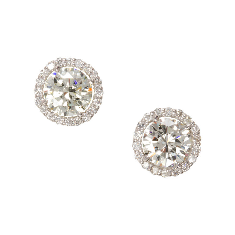 18k White Gold Diamond Stud Earrings