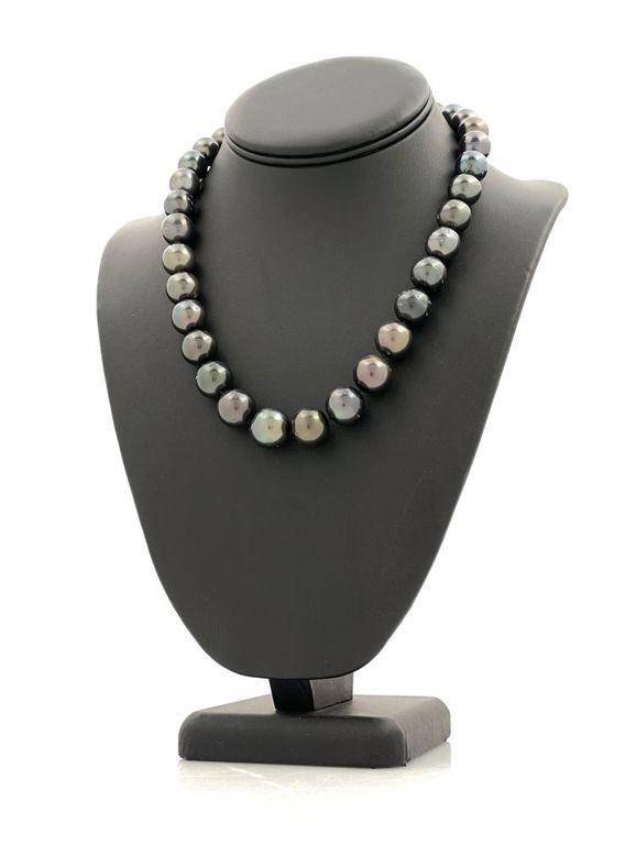 14k White Gold Tahitian Pearl Necklace