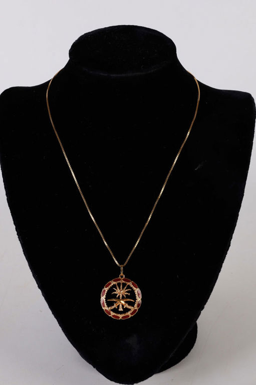 18k Yellow Gold Emblem Pendant Necklace
