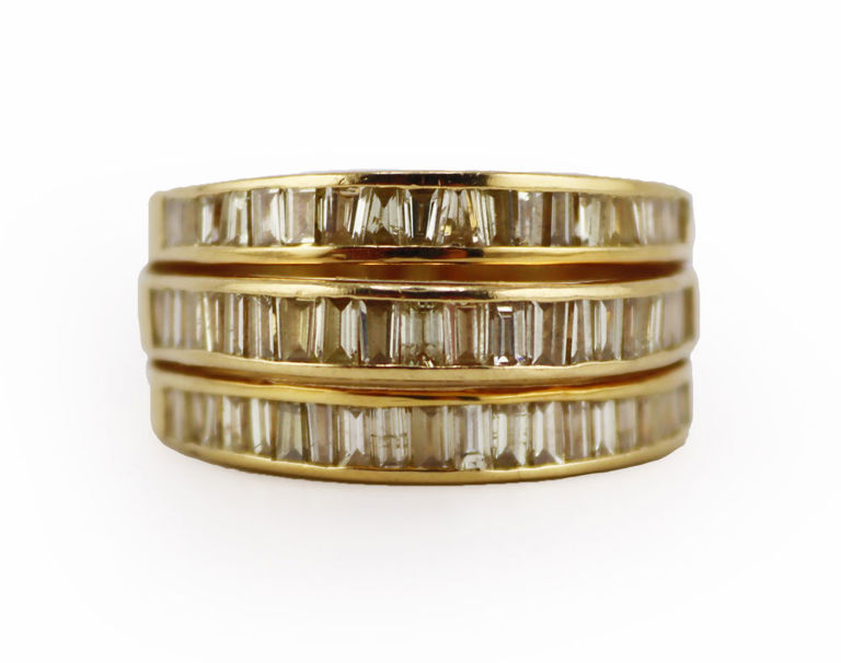 18k Gold Diamond Baguette Ring